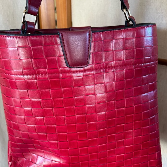 Jen and Co Red hand bag - Picture 2 of 7